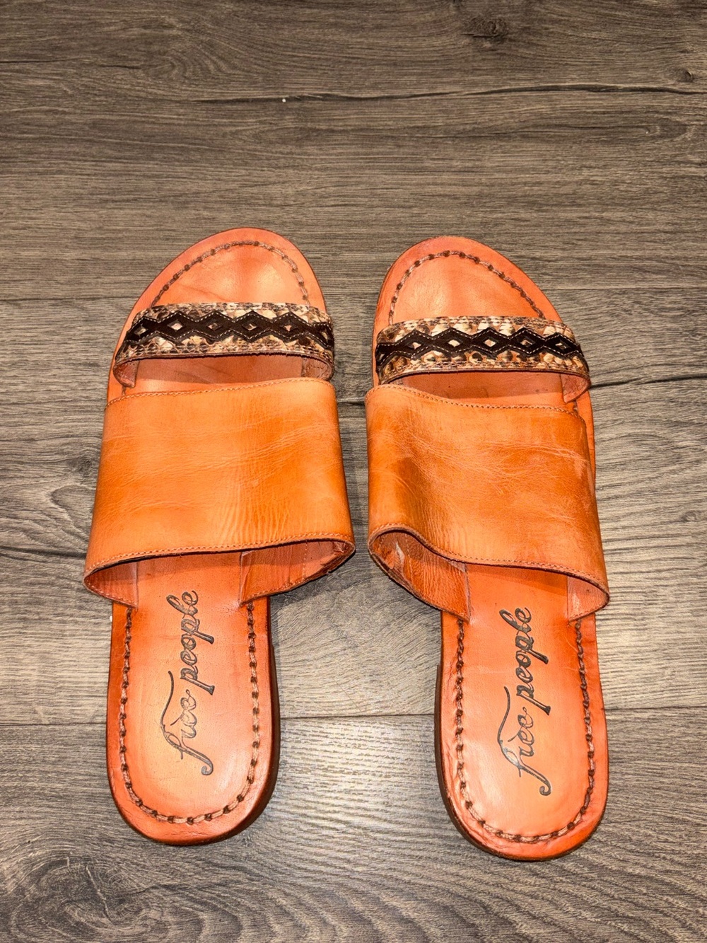 Free People Women's Tan Leather Slide Sandals